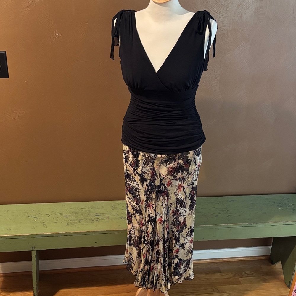 DVFurstenberg top and skirt